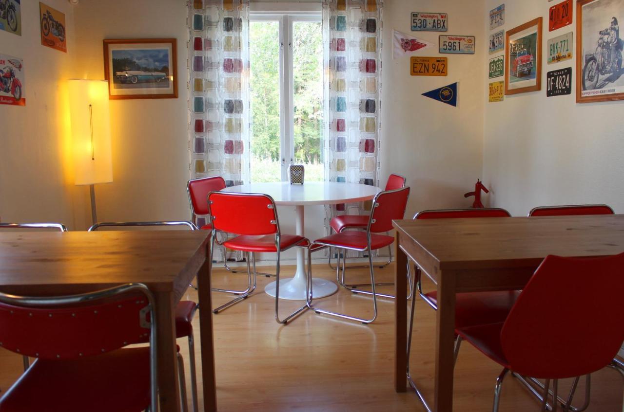Twister 53 Otel Sparreholm Dış mekan fotoğraf