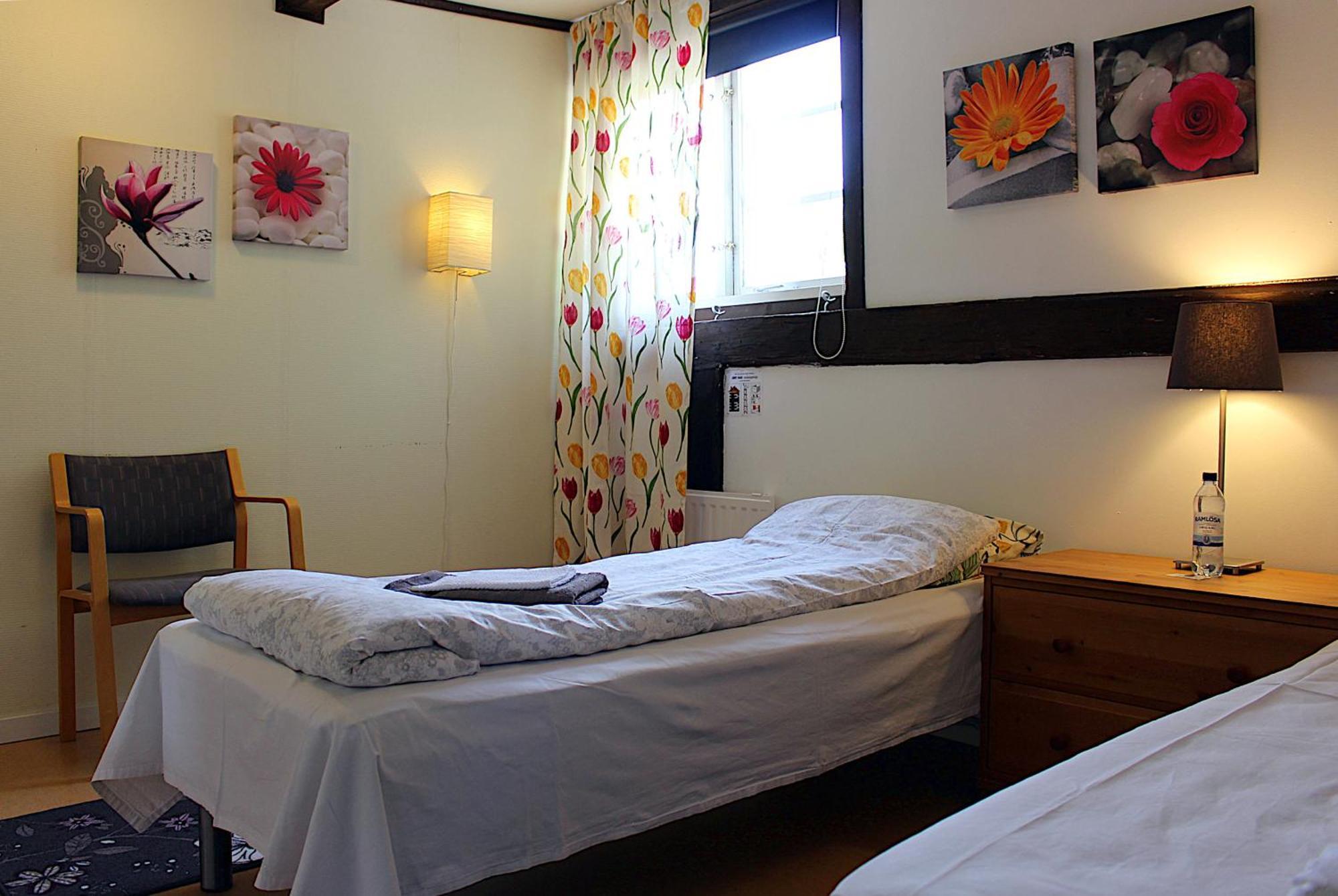 Twister 53 Otel Sparreholm Dış mekan fotoğraf